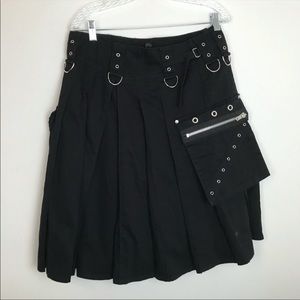 TRIPP NYC CHAIN PLEATED SKIRT